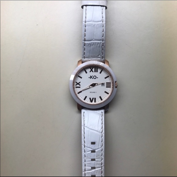 Brand New KO Watch with Adjustable Band - Picture 2 of 3